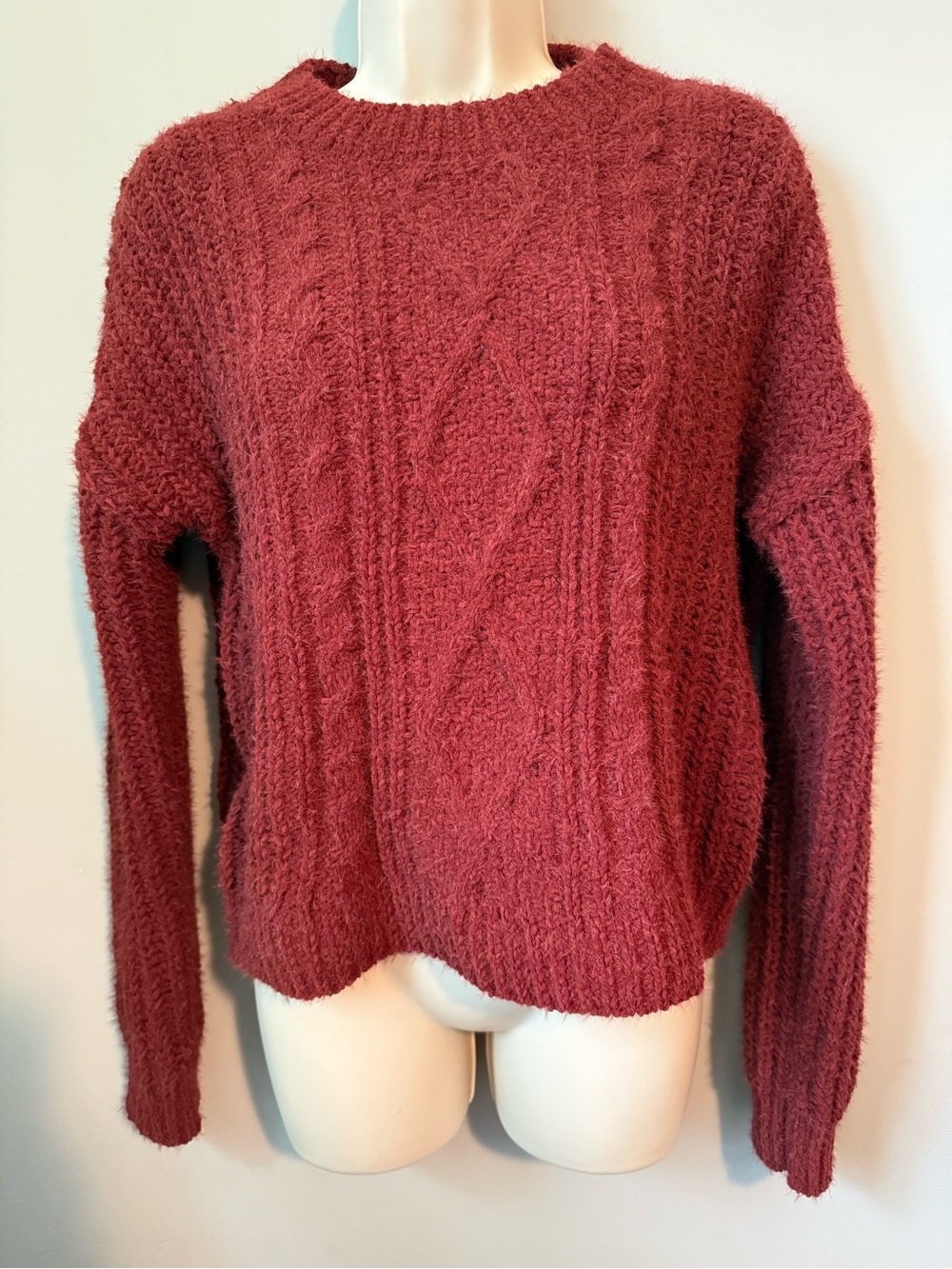 Madden Girl Women's Deep Red (Burgundy) Crew Neck Sweater